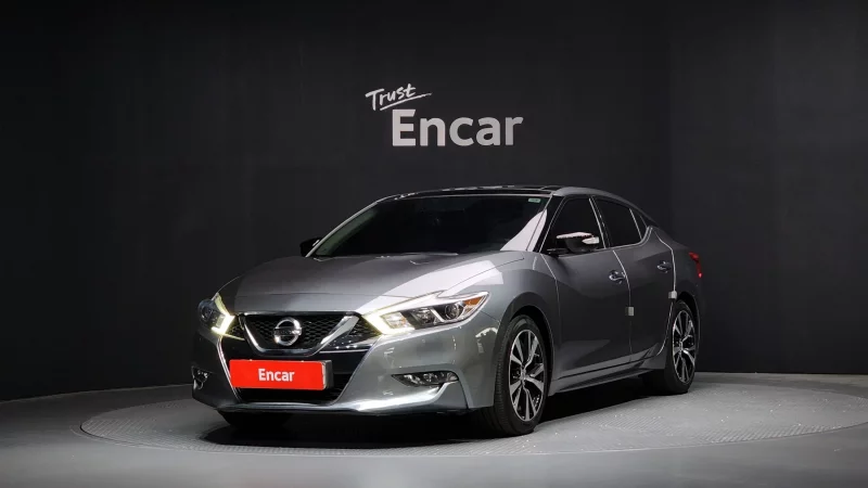 Nissan MAXIMA