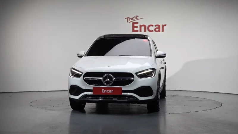 Mercedes-Benz GLA-Class