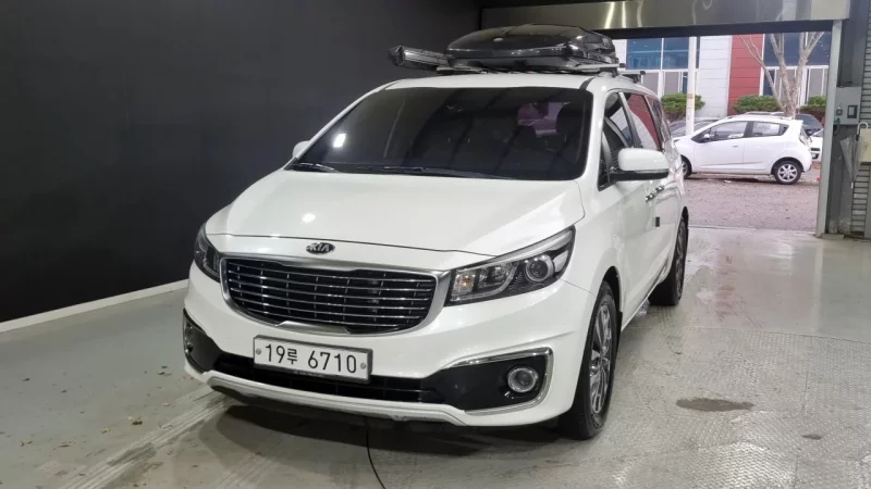 Kia Carnival
