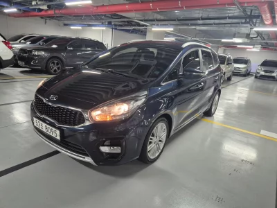 Kia Carens