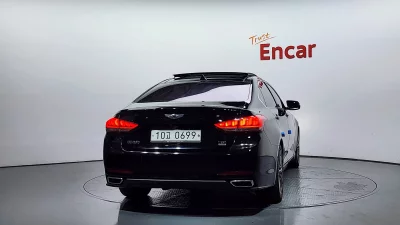 Hyundai Genesis