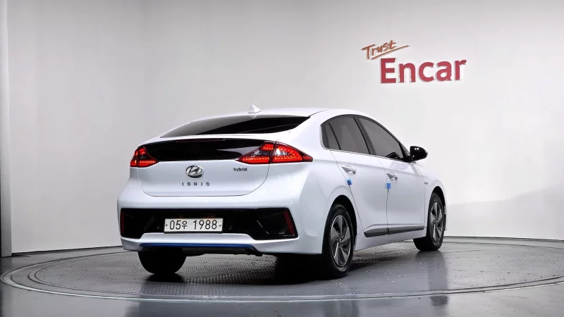 Hyundai Ioniq