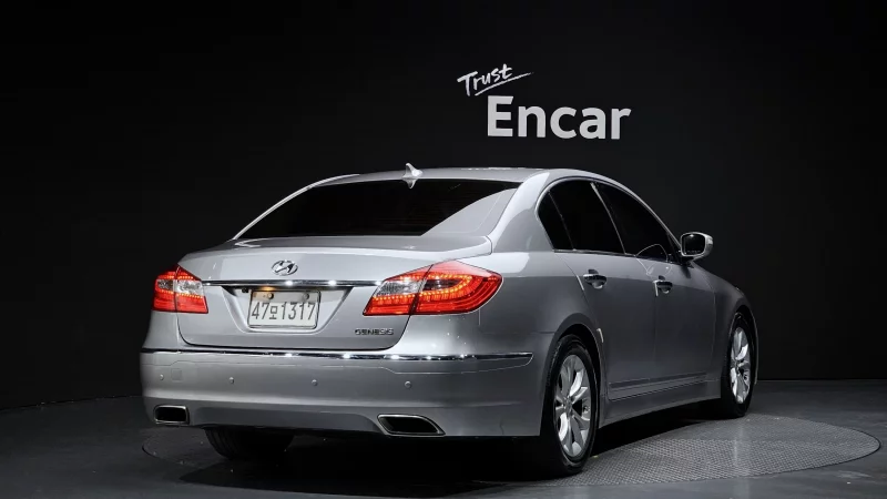 Hyundai Genesis