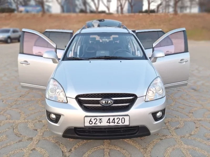 Kia Carens