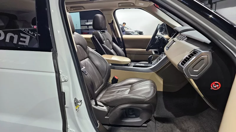 Land Rover RANGE ROVER SPORT