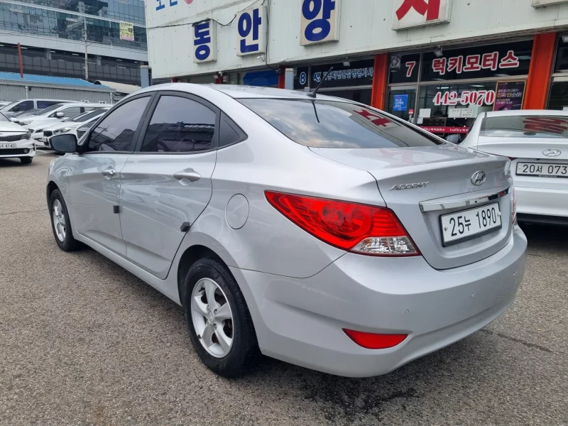 Hyundai Accent