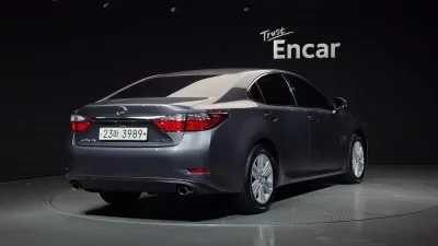 Lexus ES350