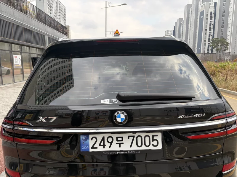 BMW X7