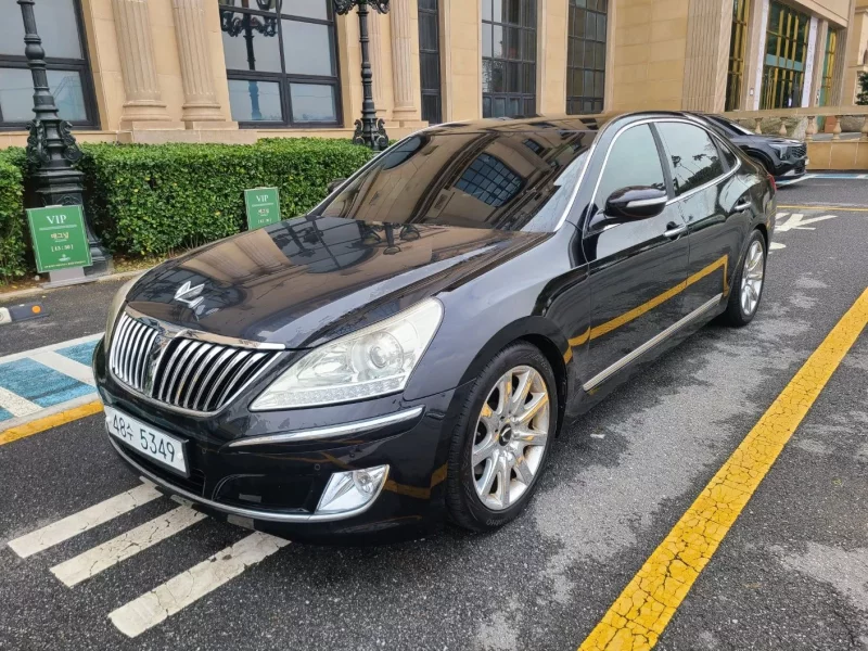 Hyundai Equus