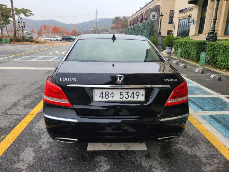 Hyundai Equus