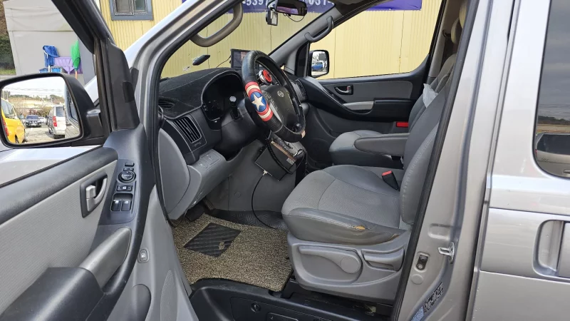 Hyundai Grand Starex