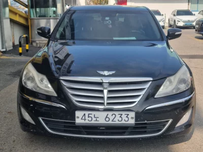 Hyundai Genesis
