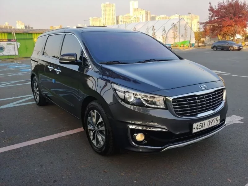 Kia Carnival