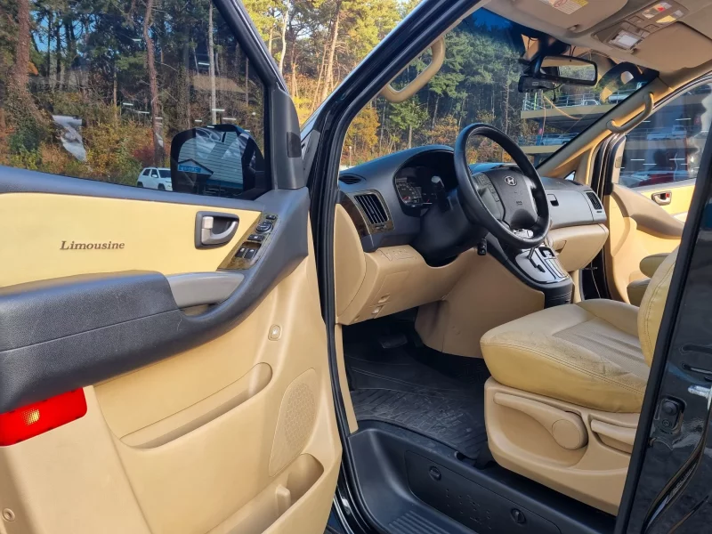 Hyundai Grand Starex