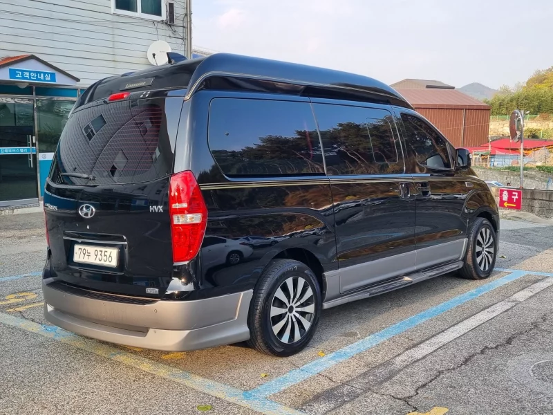 Hyundai Grand Starex