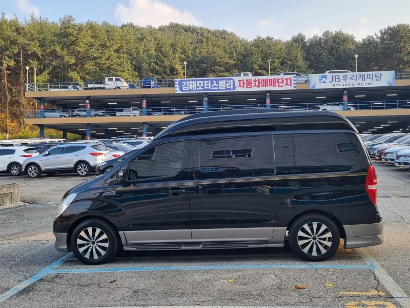 Hyundai Grand Starex