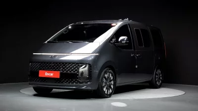 Hyundai Staria