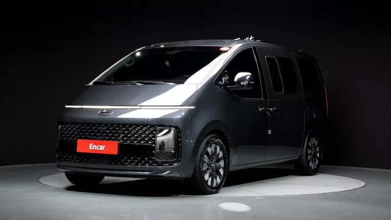 Hyundai Staria