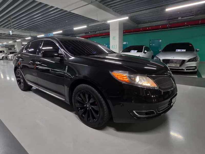 Lincoln MKS
