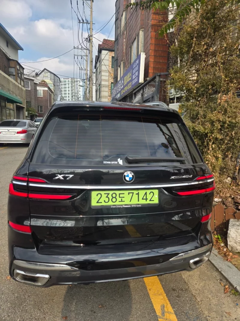 BMW X7