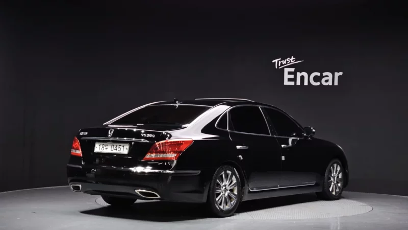 Hyundai Equus