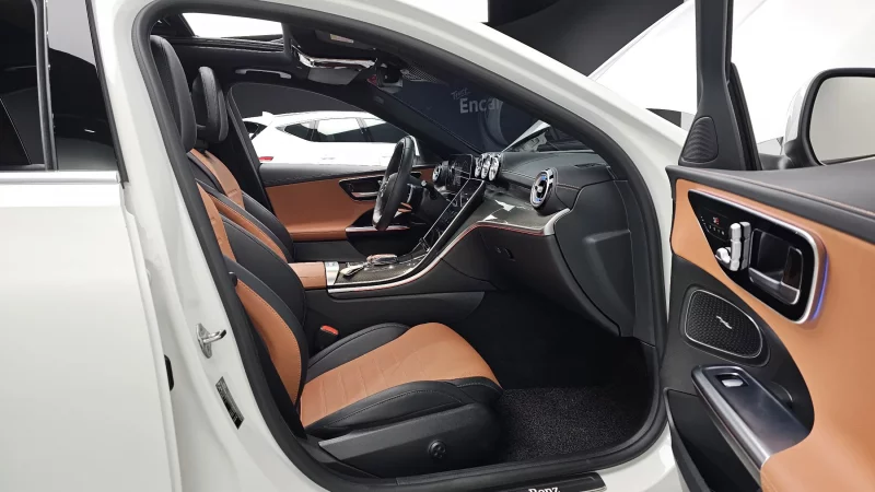 Mercedes-Benz C-Class