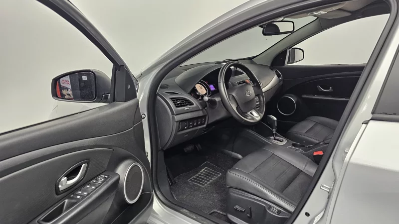 Renault SM3