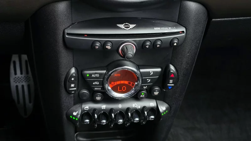 MINI Cooper Convertible