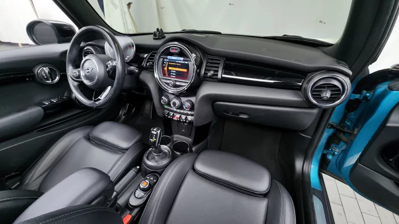 MINI Cooper Convertible