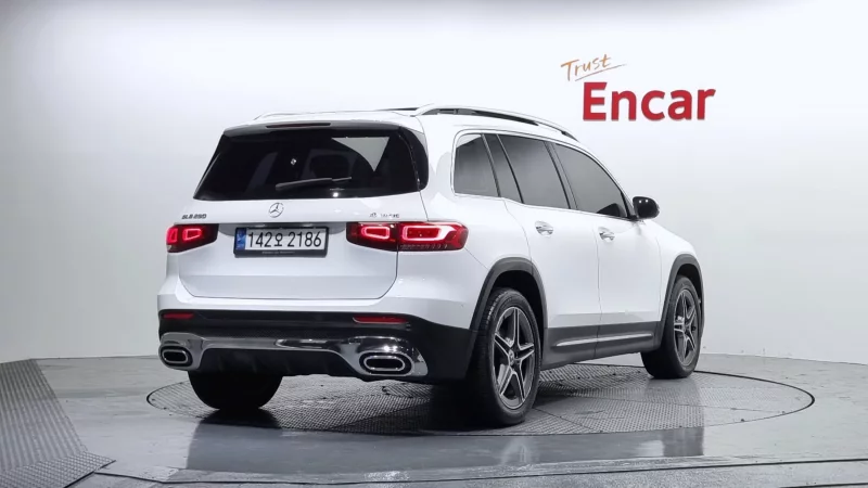 Mercedes-Benz GLB-Class