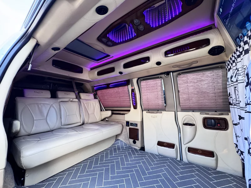 Chevrolet Express Van