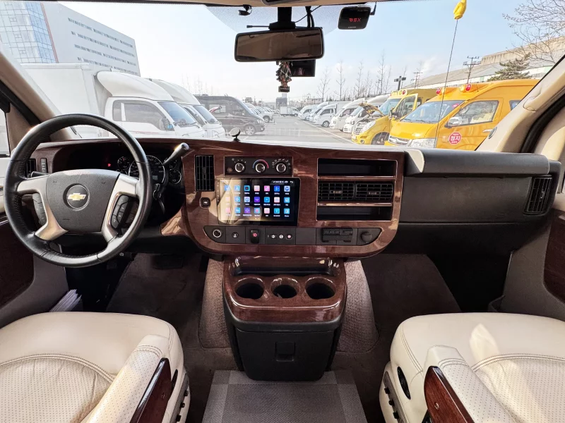 Chevrolet Express Van