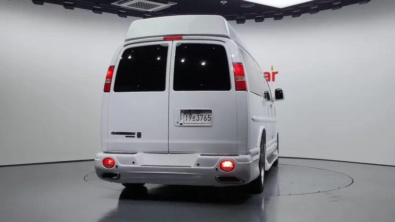 Chevrolet Express Van