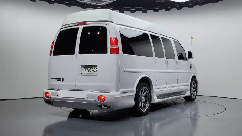 Chevrolet Express Van