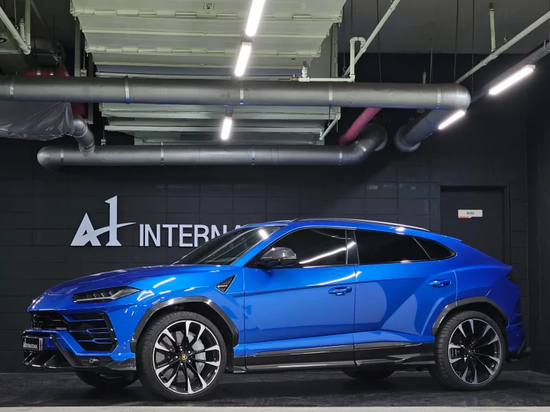 Lamborghini URUS