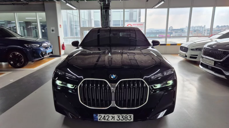 BMW 7-Series