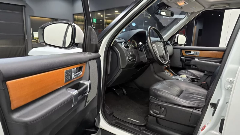 Land Rover DISCOVERY