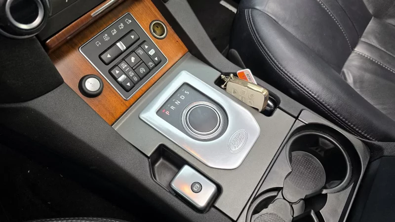 Land Rover DISCOVERY