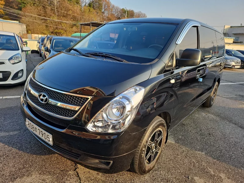 Hyundai Starex