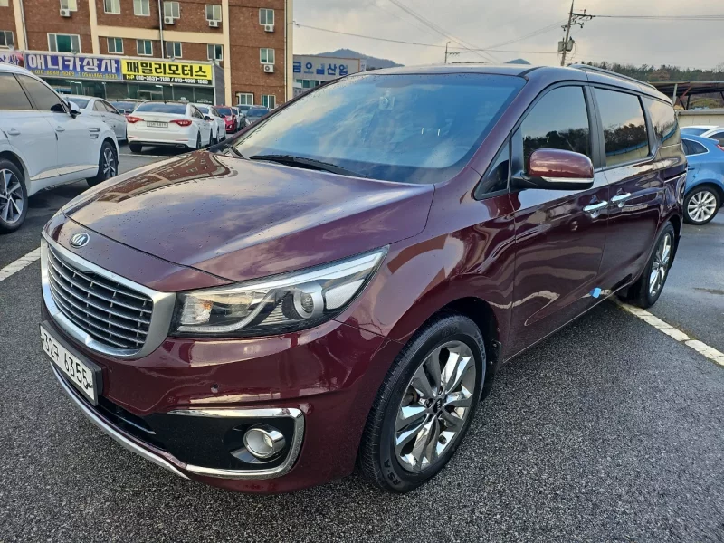 Kia Carnival