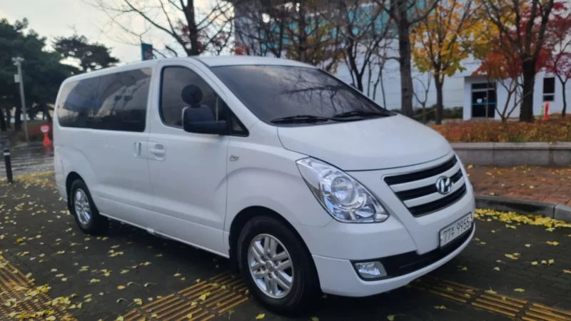 Hyundai Starex