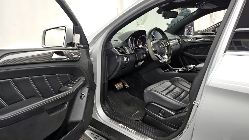 Mercedes-Benz GLE-Class