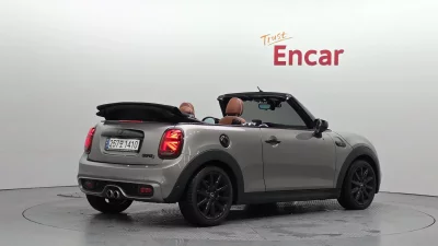 MINI Cooper Convertible