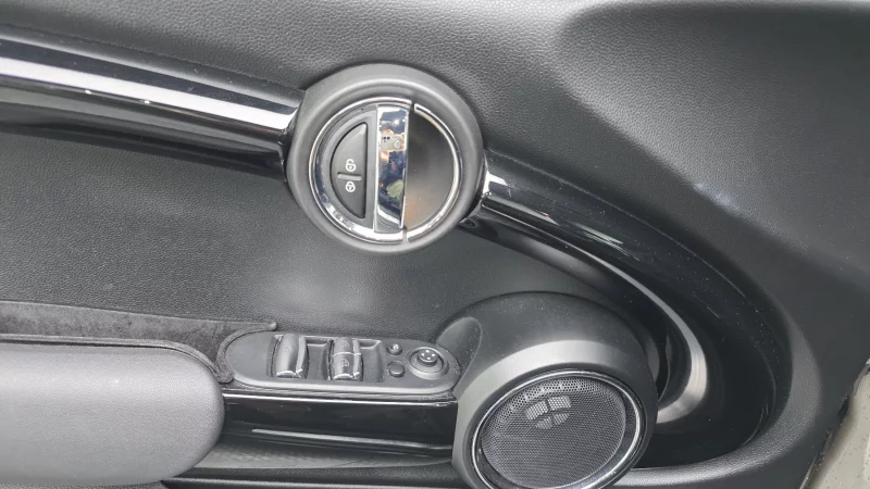 MINI Cooper Convertible