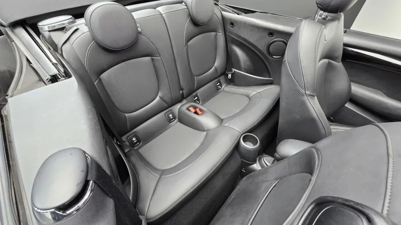 MINI Cooper Convertible