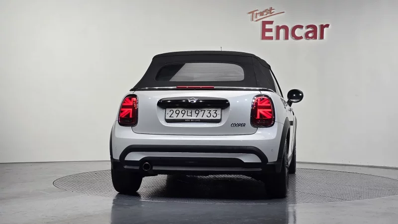 MINI Cooper Convertible