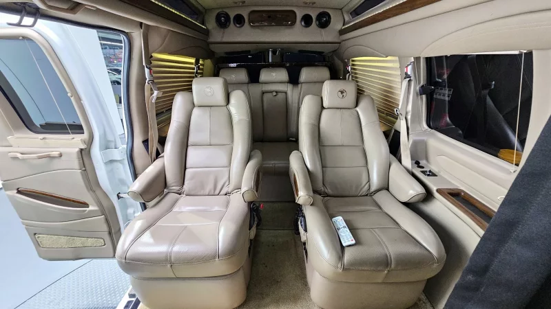 Chevrolet Express Van