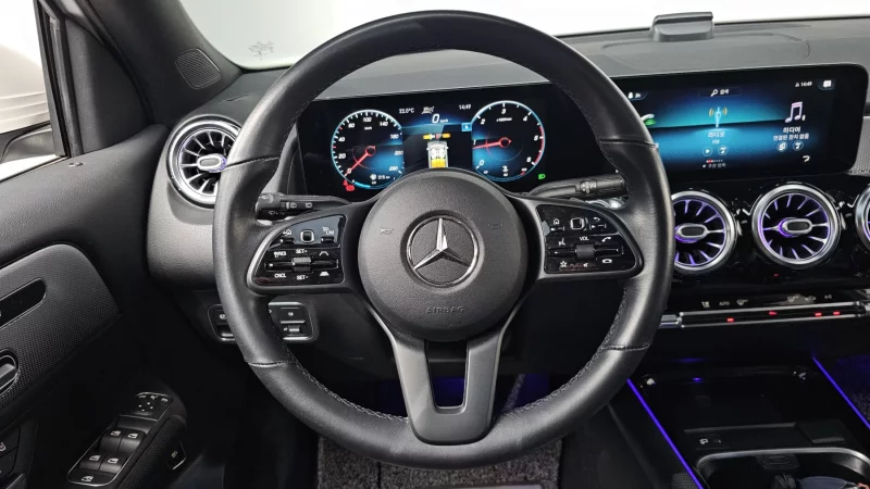 Mercedes-Benz GLB-Class