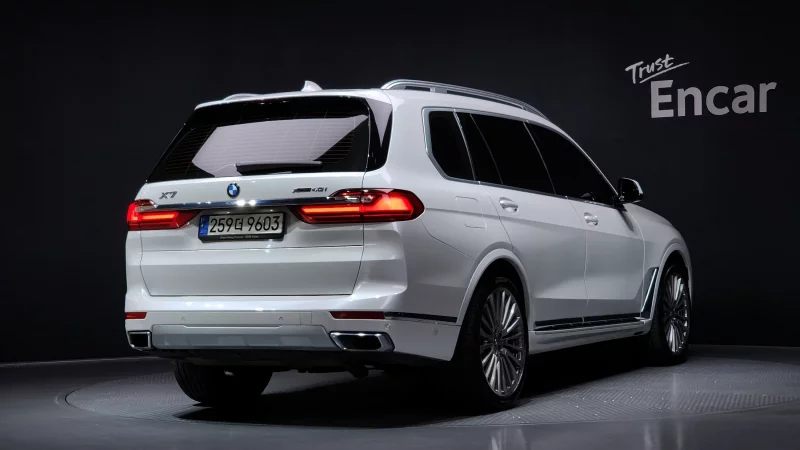 BMW X7
