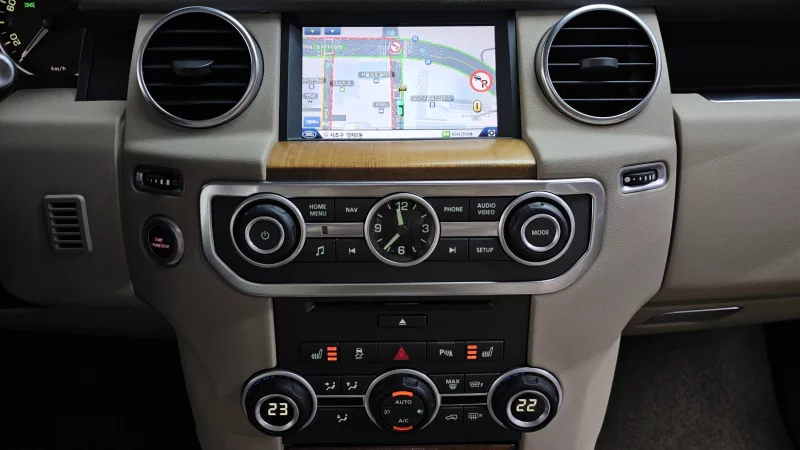 Land Rover DISCOVERY